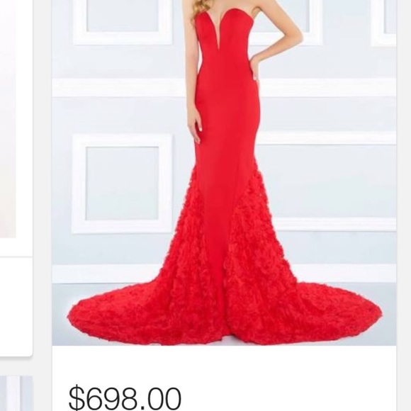 Mac Duggal Dresses & Skirts - Stunning Red Mac Duggal dress/gown!